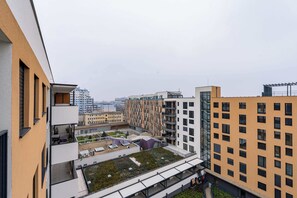 Exterior - Brand New Modern Apartment - Workspace, Balcony & Parking (Bratislava)