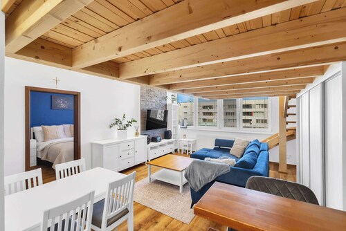Sky View Family Apartment