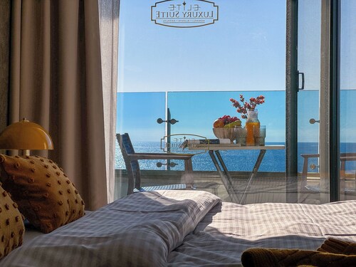 Qoople Admiral Premium Residence