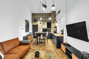 TV, offices - Central Designer Loft - Modern & Chic (Bratislava - Old Town)