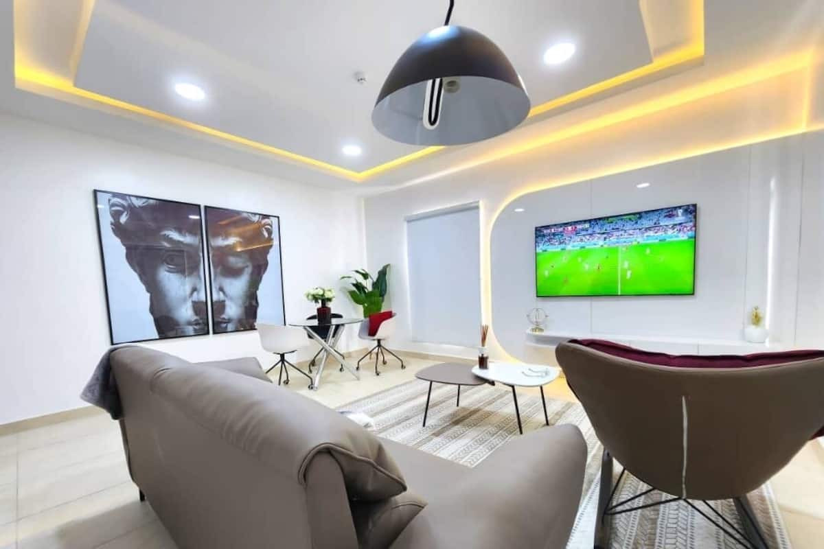 Executive Suite | Living area