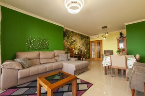 TV - C08 - Ladeira do Convento 3 Bed Apartment in Lagos (Lagos)