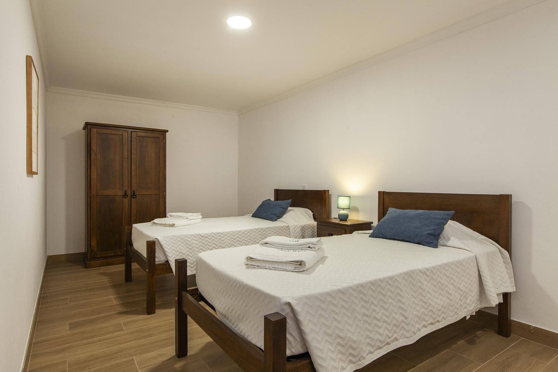 Wi-Fi gratuit, draps fournis
