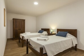 Wi-Fi de cortesia, roupa de cama