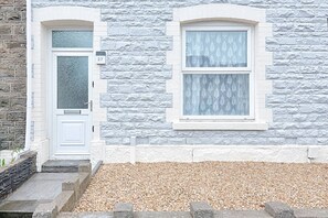 Exterior detail - 4-Bed Contractor Home • Garden • Near M4 & City (Brynhyfryd)
