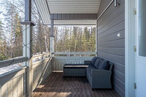 Balcony view - Villa Magnolia 2 -Comfy Villa with Sauna (Jämsä)