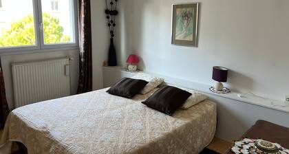 Duplex Family Apartment- 3 bedrooms 2 bathrooms- Private parking