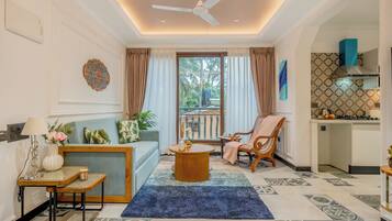 Apartment, 2 Bedrooms, Balcony | Living area