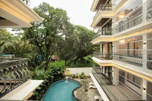 Apartemen, 2 kamar tidur, balkon | Kolam renang | Kolam renang outdoor