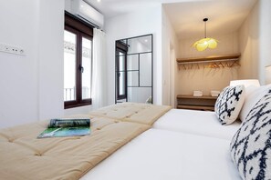 3 bedrooms, iron/ironing board, WiFi, bed sheets - Exclusive penthouse with private terrace in Granada. Buensuceso IV (Granada)
