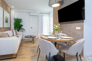 Dining - Exclusive penthouse with private terrace in Granada. Buensuceso IV (Granada)