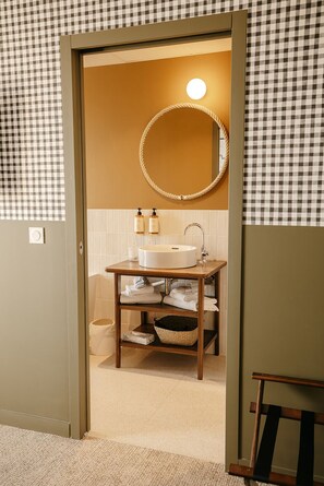 ห้องซูพีเรียดับเบิล, ระเบียง, วิวทะเล | ห้องน้ำ