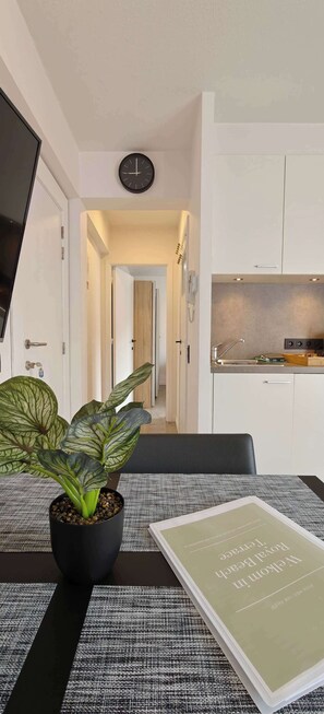 Dining - Seaside Apartment with Large Terrace & Views (Knokke-Heist)