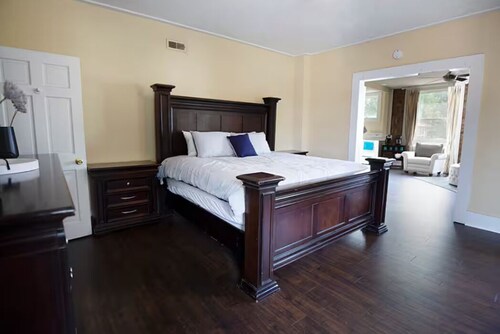 Spacious Historic Gem Near Downtown