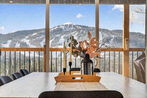 Dining - Escape, Spa & Pool Table - Le Sherpa (Saint-Côme)