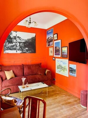 Suite Deluxe, balcon, vue jardin | Coin séjour