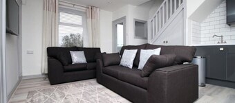3 Beds • Parking • Near Morriston Hospital