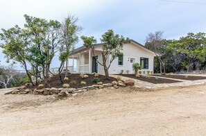 Exterior - Eagle's Nest at Spider Mountain (Burnet)