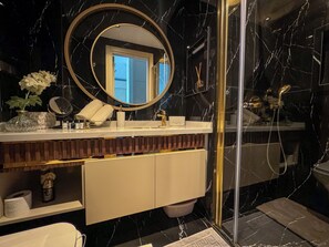 Een douche, zeep