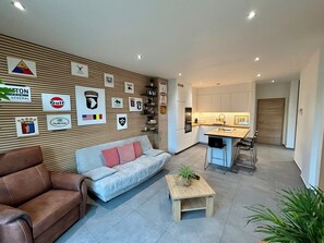 Living area - L'Atelier de Joss" luxury apartment in the city center (Bastogne)