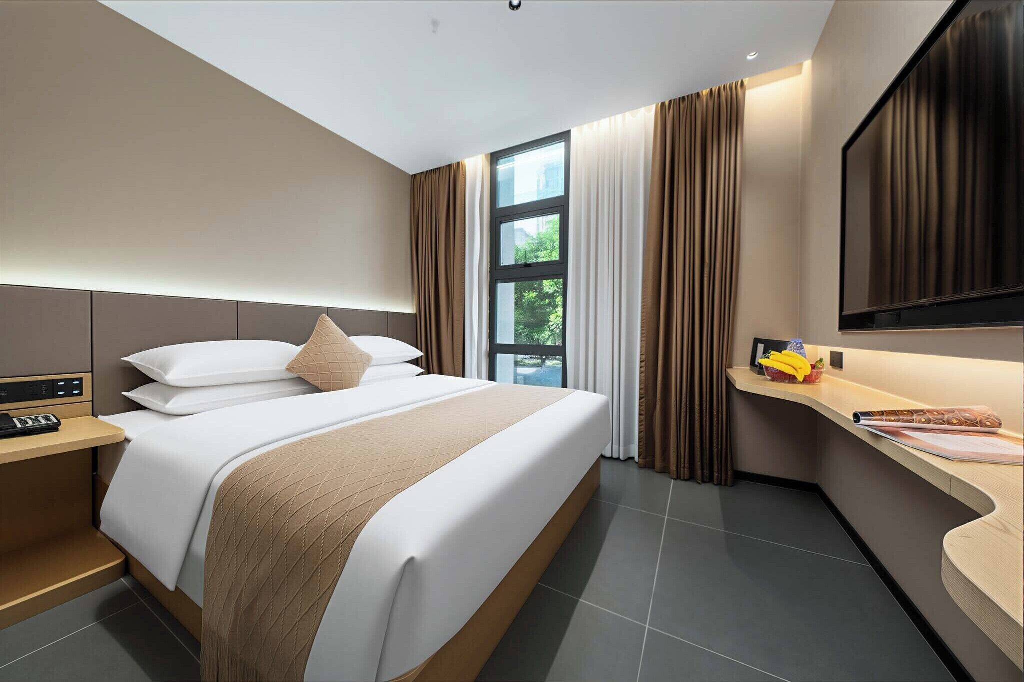 Business Double Room, City View | View from room