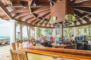 Bar (en la propiedad)