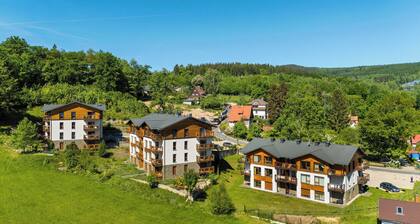 Stylish Apartment | Mountain View, Balcony, Parking