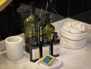 Badezimmerausstattung