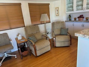 Interior - Tiny Home in premier 55+ Resort with pool, golf, hiking & cycling (Indio)