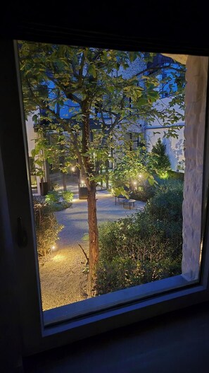 Superior Triple Room, Non Smoking, Garden Area | Interior - Everelmus (Bruges)