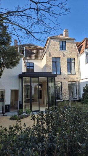 Exterior - Everelmus (Bruges)