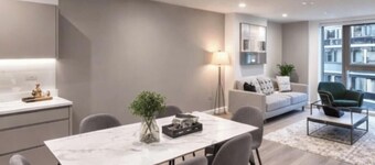 Luxury private room in a 3 bedroom Apartment in Manchester City Centre