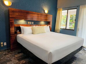 5 bedrooms, iron/ironing board, free WiFi, bed sheets - La Quinta de Don Hugo (Ixtapa)