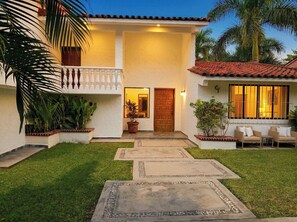 Exterior - La Quinta de Don Hugo (Ixtapa)