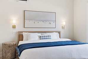 Tabla de planchar con plancha, wifi gratis y ropa de cama 