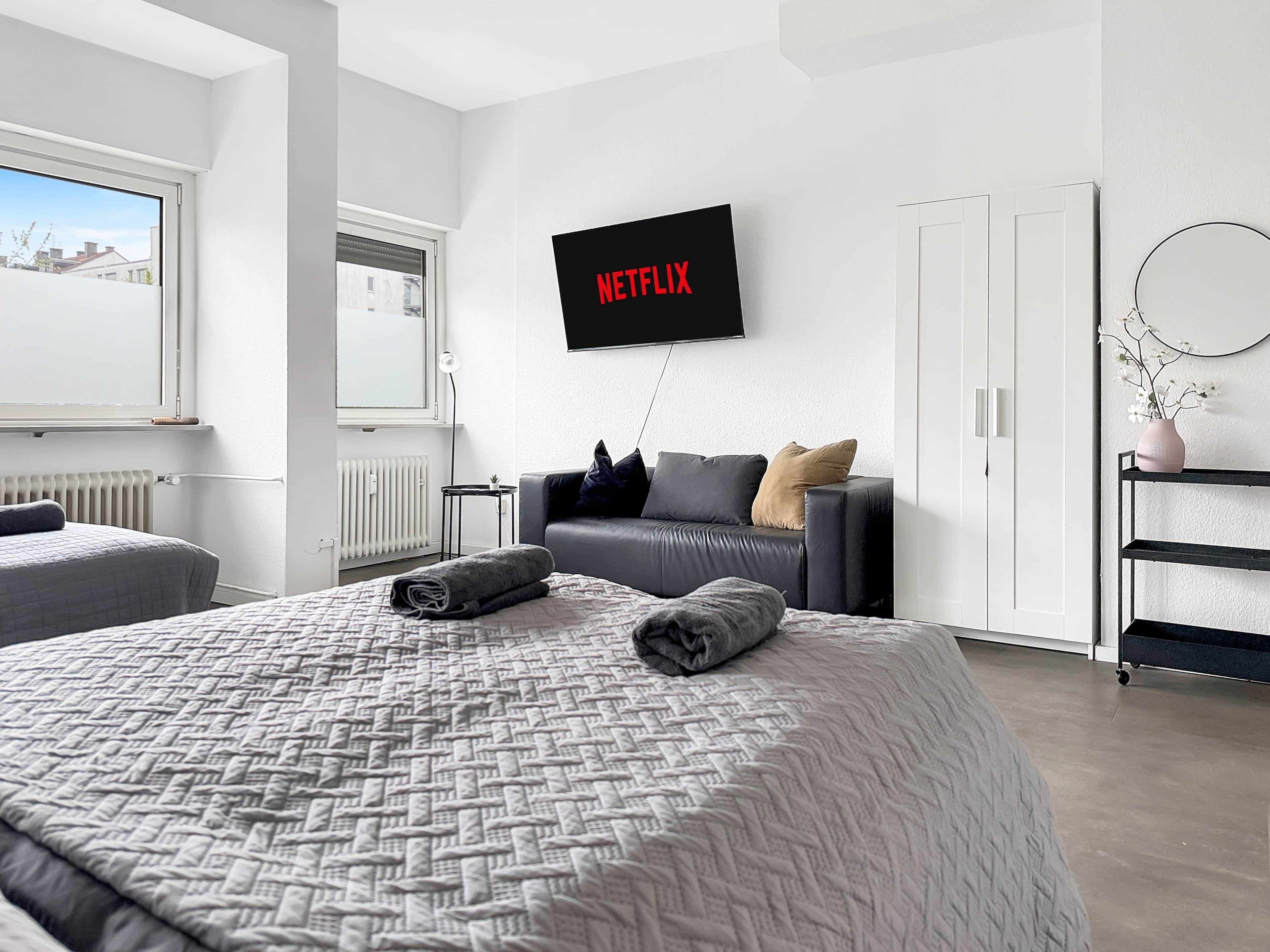 3 bedrooms, iron/ironing board, WiFi, bed sheets
