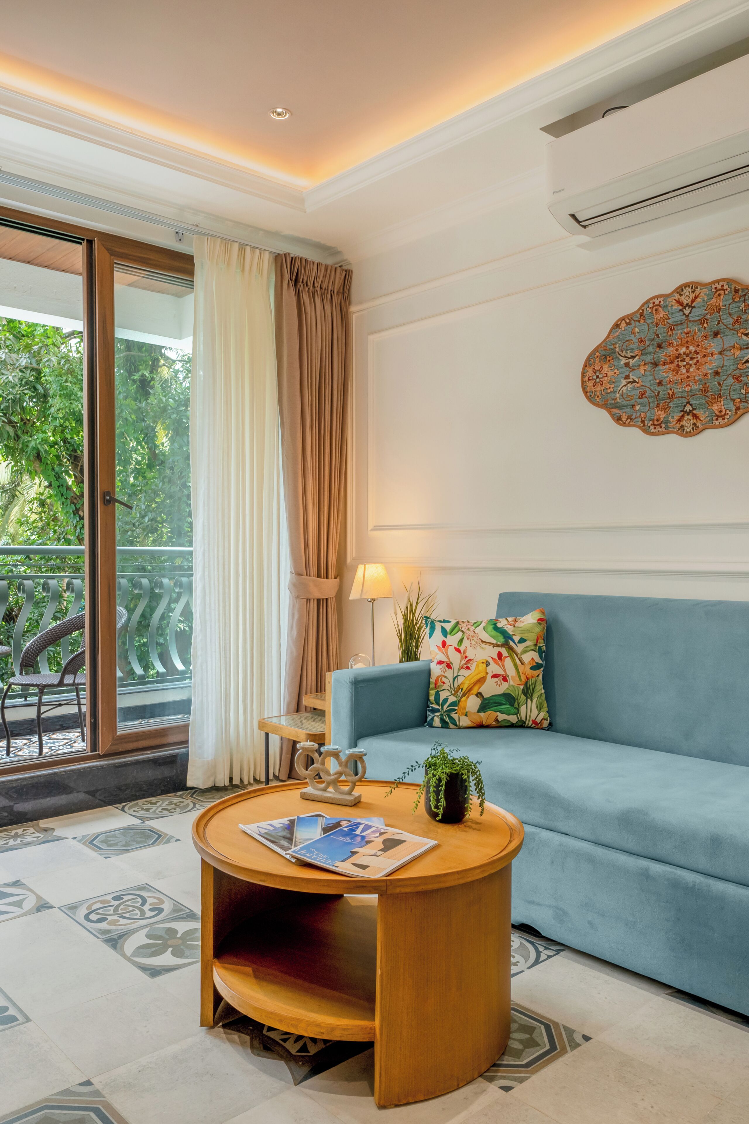 Apartment, 2 Bedrooms, Balcony | Living area