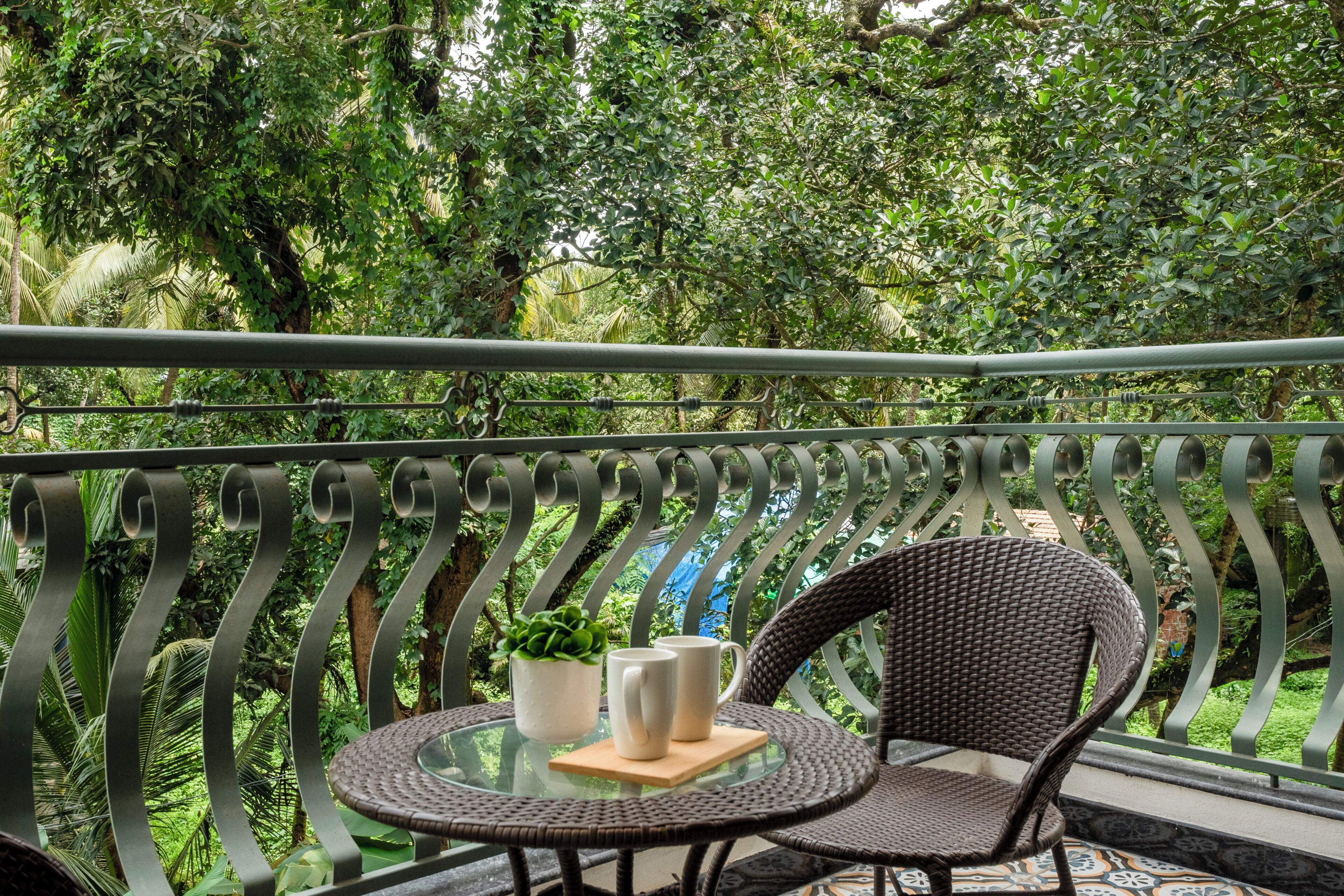 Apartment, 2 Bedrooms, Balcony | Outdoor dining