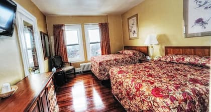 Lenox Hotel and Suites