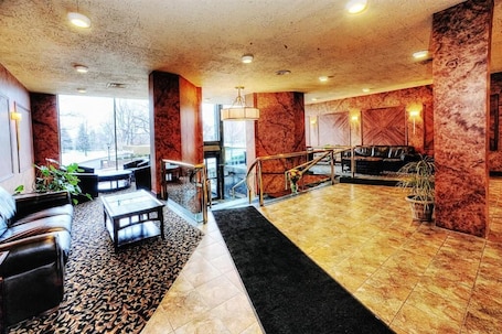 Interior. Lenox Hotel and Suites