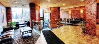 Lenox Hotel and Suites