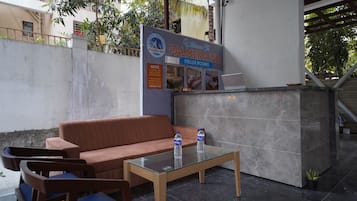 Doppia Deluxe, patio, vista città | Hall