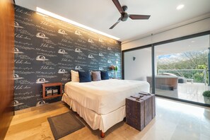 Condo tiện nghi đơn giản, ban công | Két bảo mật tại phòng, bàn ủi/dụng cụ ủi quần áo 