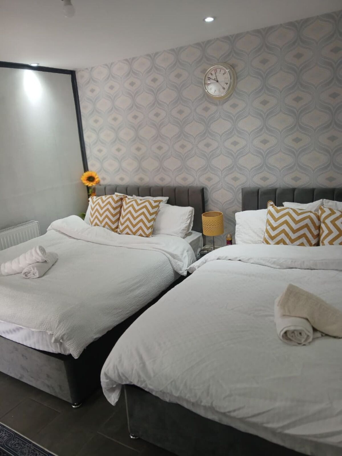 Familie appartement, meerdere bedden, privébadkamer, uitzicht op tuin