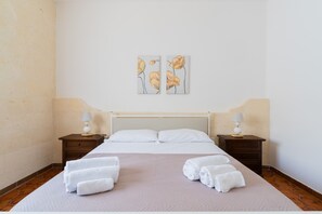 Room - Villa 'Marta Punta Prosciutto' with Sea View, Wi-Fi and Air Conditioning (Punta Prosciutto)