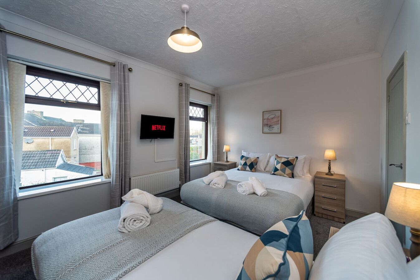 Iron/ironing board, travel cot, WiFi, bed sheets