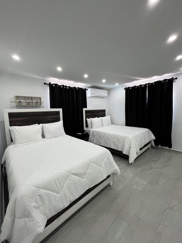 Oceanview Rooftop Escape & Pool 