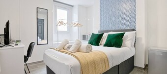 Private En-Suite • TV • Fridge • Microwave