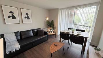 TV, fireplace, offices