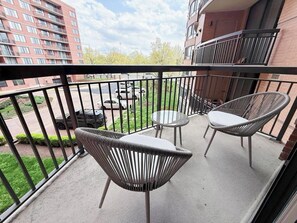 Property grounds - Beautiful Apt in the Heart of Pentagon City (Arlington)
